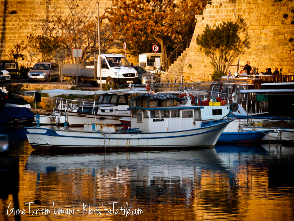 girne-limanı-balıkçı-teknesi